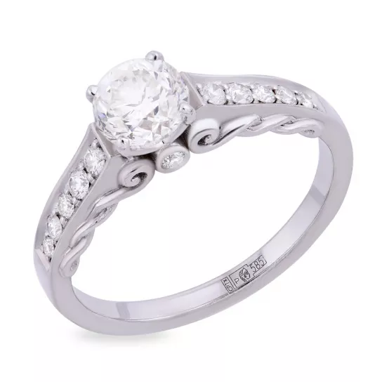 Кольцо с бриллиантами из золота